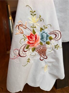 Crewel embroidery Hand made table cloth